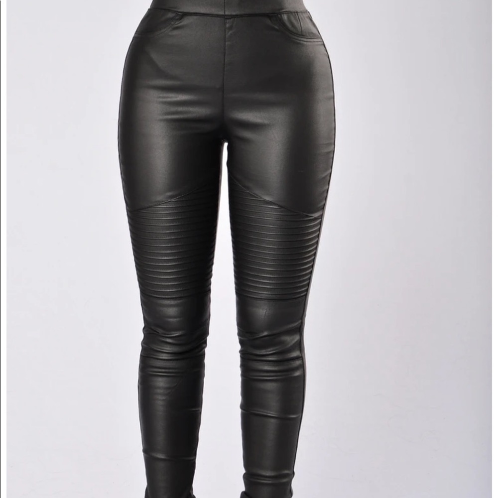 FN Leggings